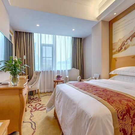 Vienna Hotel Guilin Airport Road Rongshan Dış mekan fotoğraf